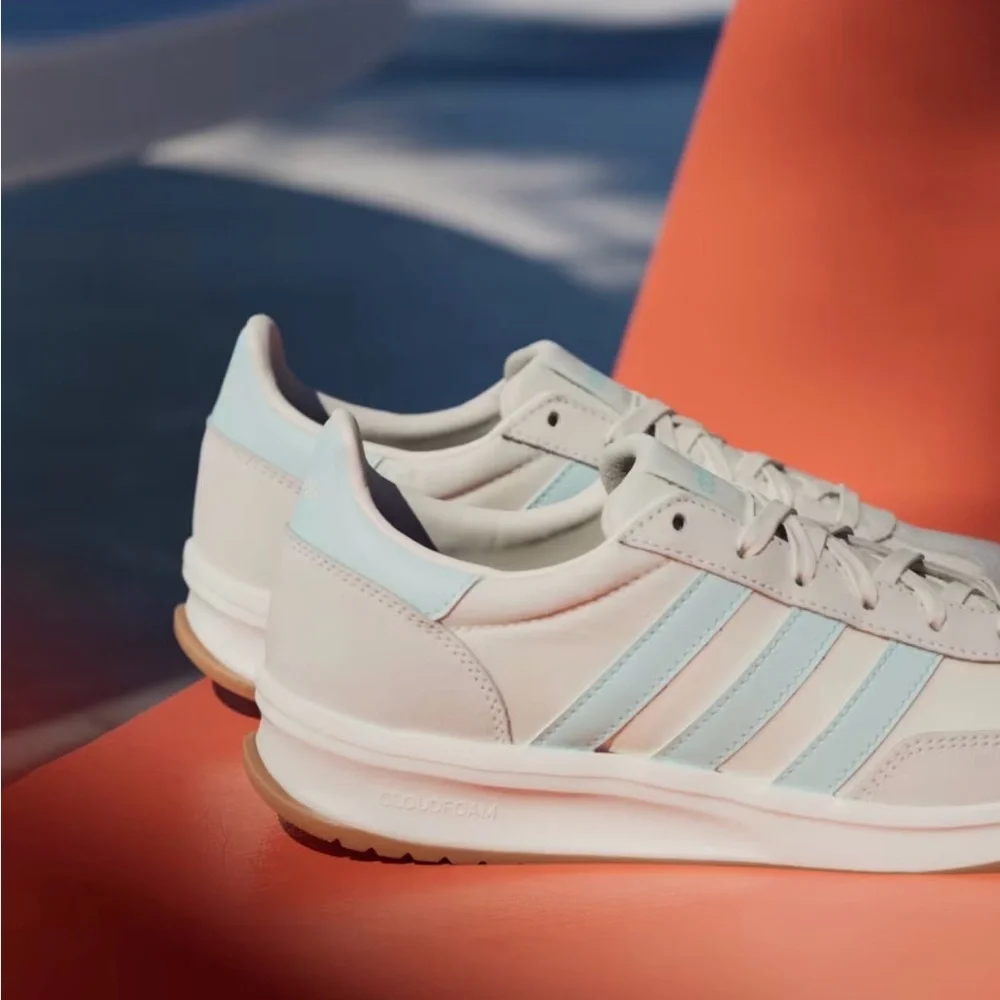 Adidas Women's Run 70’s 2.0 Semi Flash Aqua / Off White - Picture 5 of 10